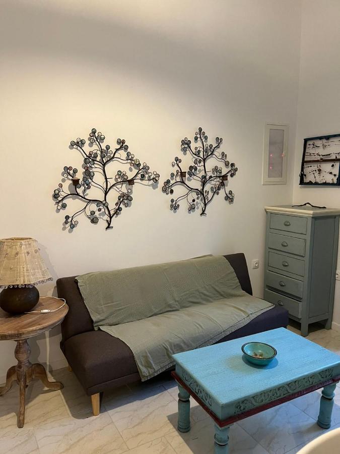 Almira Studios And Apartments Agia Marina  Exterior foto